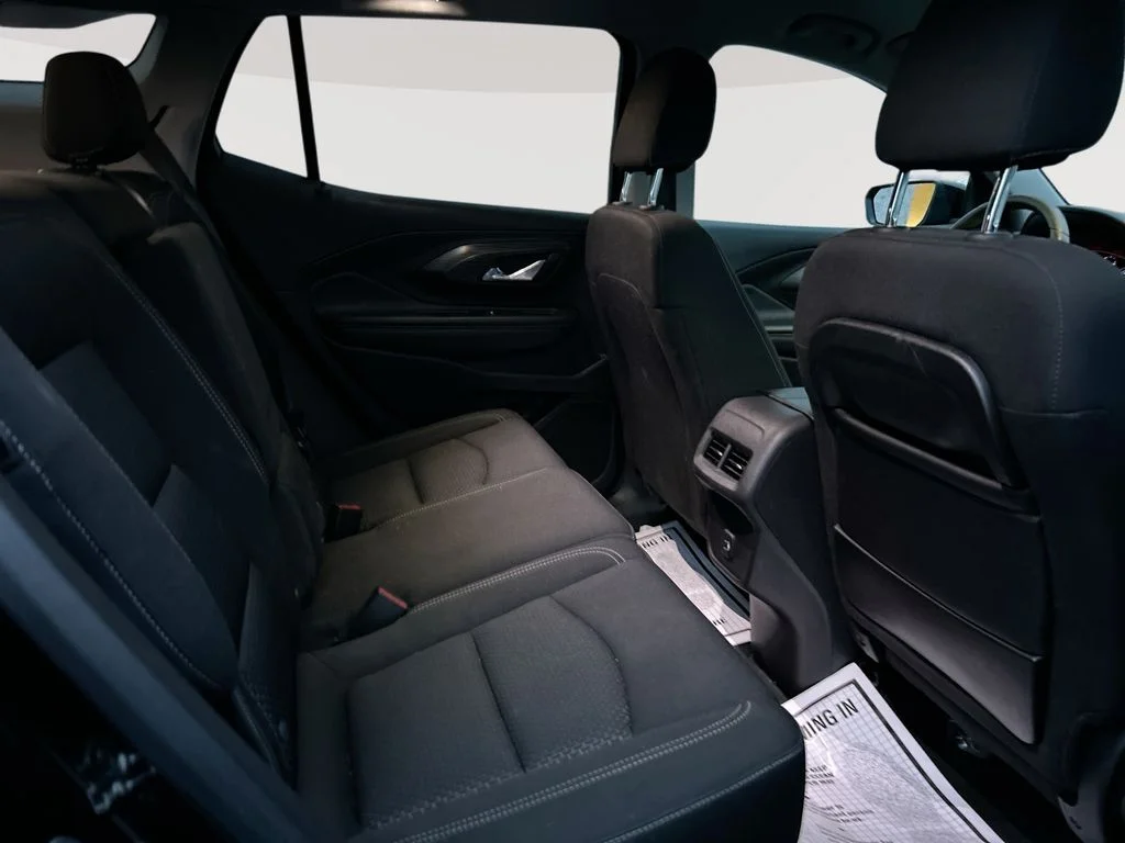 Used 2024 Black GMC SLE image 27