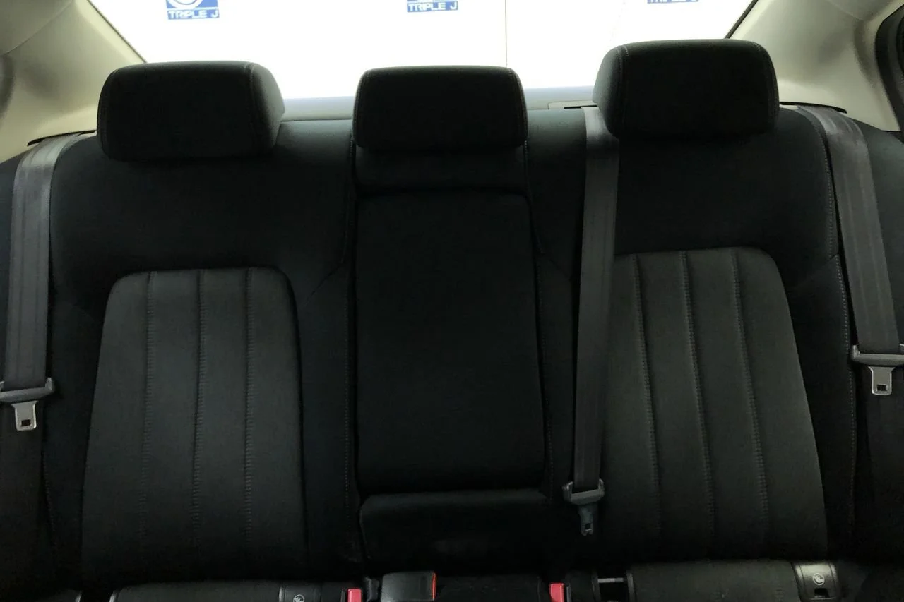 Used 2021 Snowflake White Pearl Mazda Grand Touring image 25