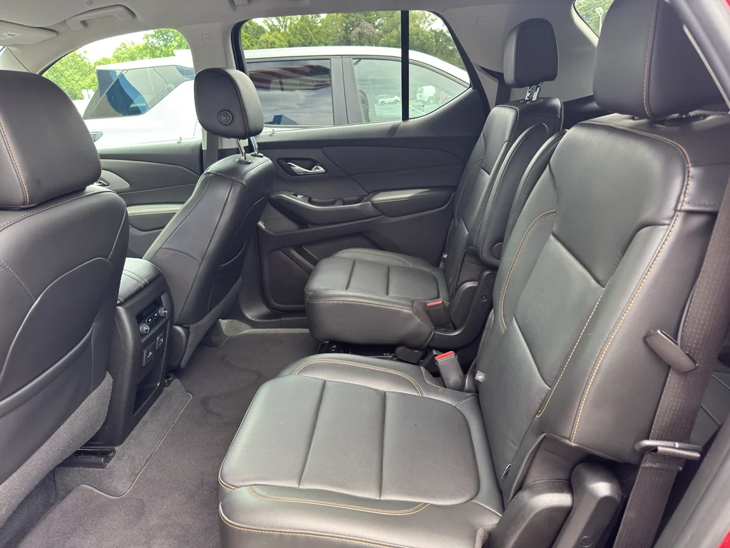Used 2019 CAJUN RED TINTCOAT Chevrolet RS image 20