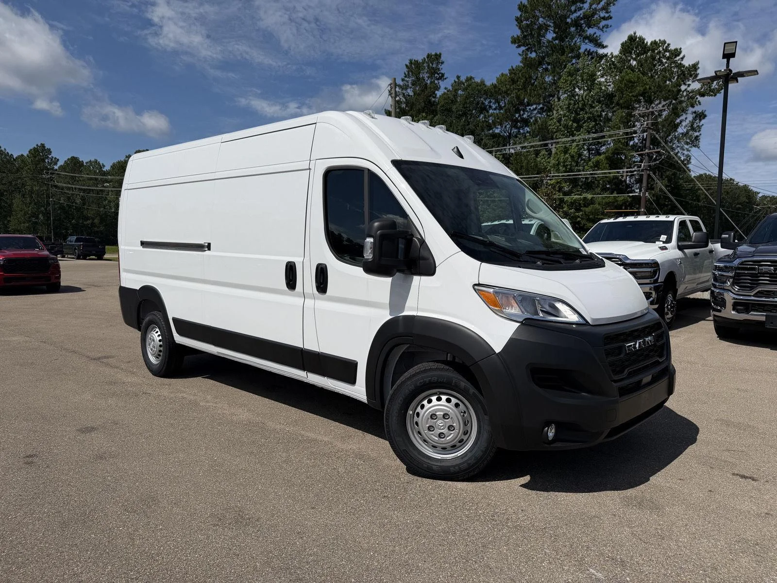 New 2026 Bright White Clear-Coat Exterior Paint RAM Tradesman image 3