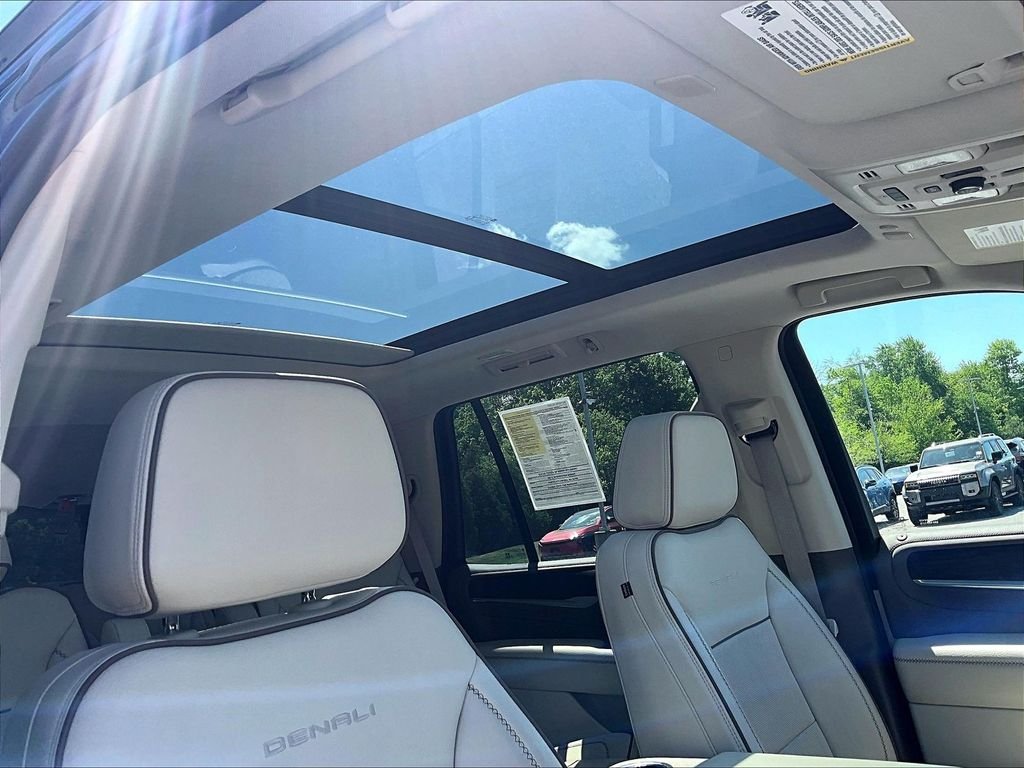 Used 2022 Blue GMC Denali image 23