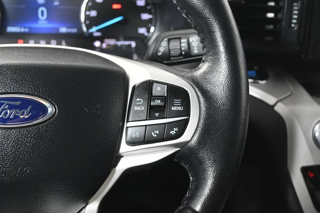 Used 2023 Black Ford XLT image 36
