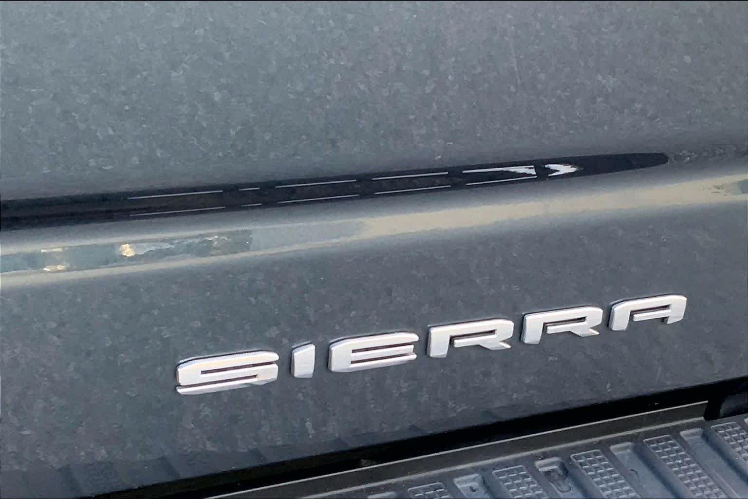 Used 2020 Dark Sky Metallic GMC Denali image 10