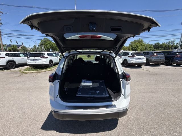 New 2026 Everest White Pearl TriCoat Nissan SV image 22