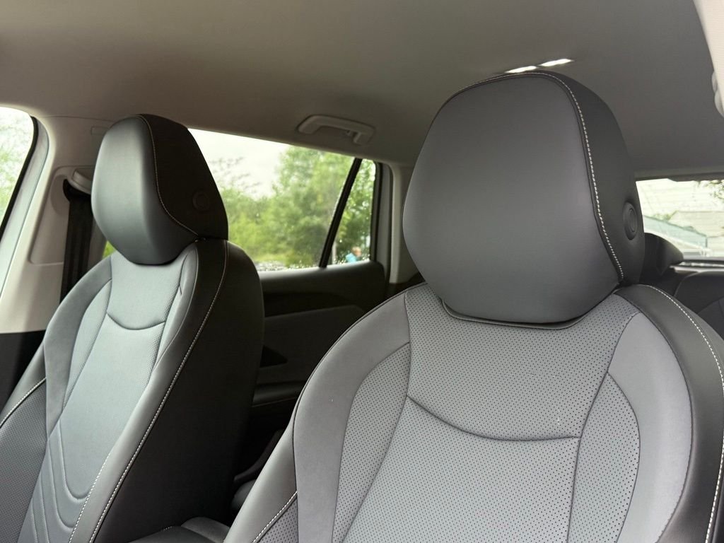 New 2026 White Volkswagen 2.0T SE image 29