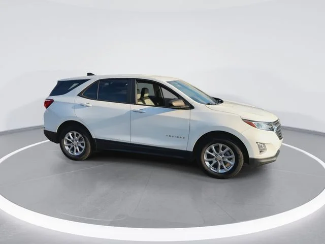 Used 2021 White Chevrolet LS image 2