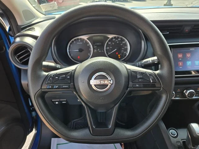 Used 2025 Blue Nissan S image 31