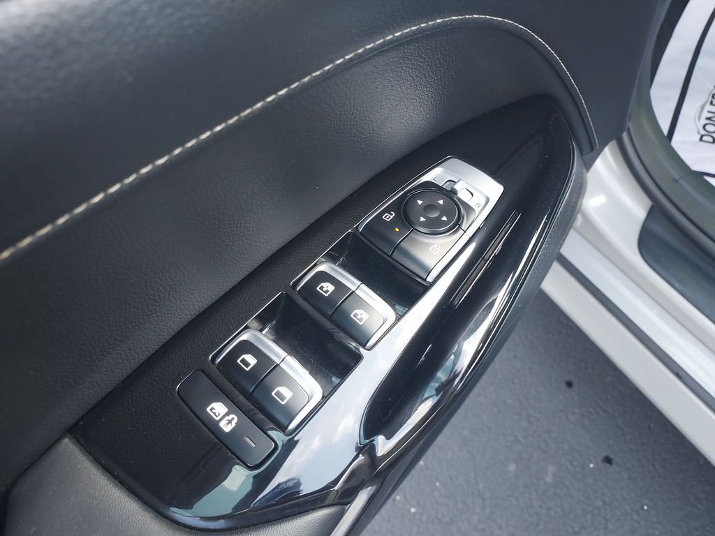 Used 2025 Gray Kia GT-Line image 11