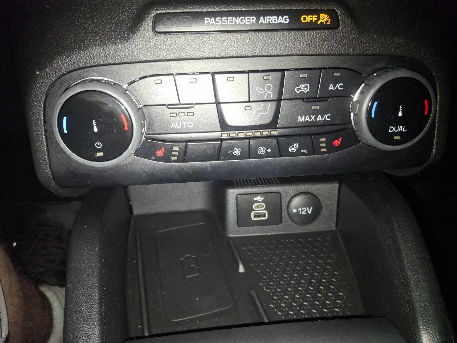 Used 2023 Shadow Black Ford Outer Banks image 27
