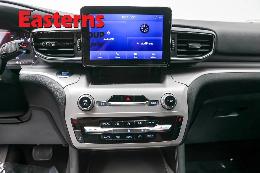 Used 2023 Silver Ford XLT image 12