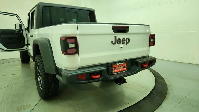New 2026 Bright White Clear-Coat Exterior Paint Jeep Rubicon image 15