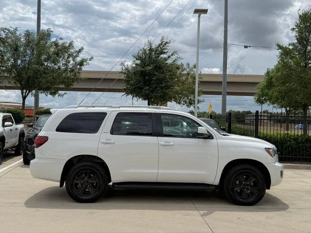 Certified Used 2020 ICE CAP Toyota SR5 image 5