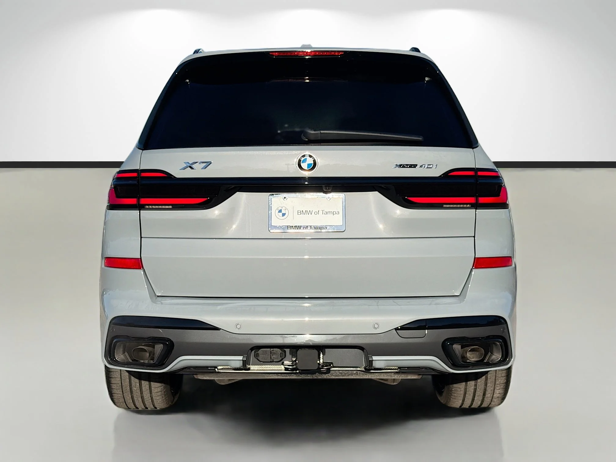 New 2027 Brooklyn Grey Metallic BMW xDrive40i image 4