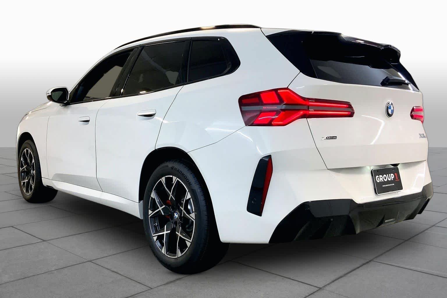 New 2026 Alpine White BMW 30 xDrive image 12