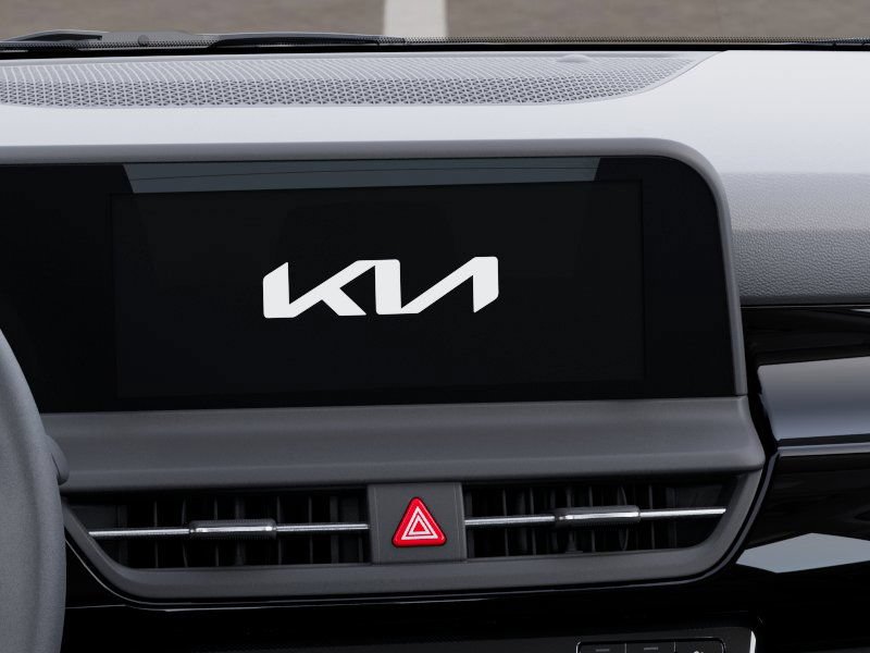 Used 2025 White Kia S image 21