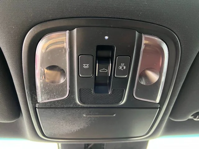 Used 2019 Black Kia GT1 image 29