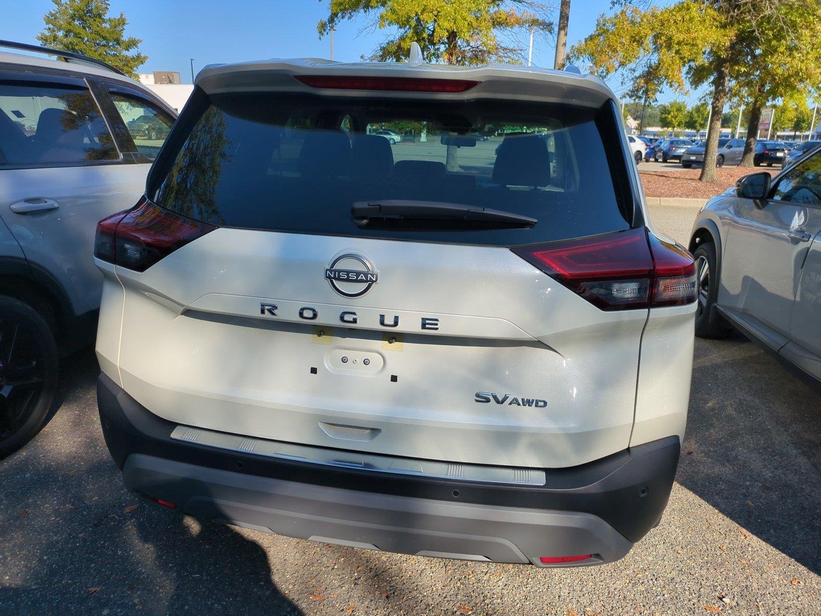 Used 2023 Pearl White Tricoat Nissan SV image 4