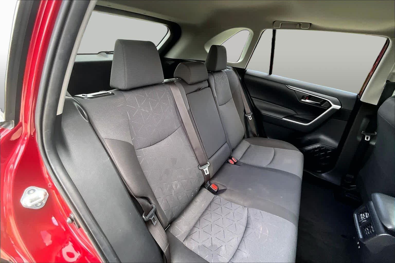 Used 2019 Ruby Flare Pearl Toyota XLE image 20