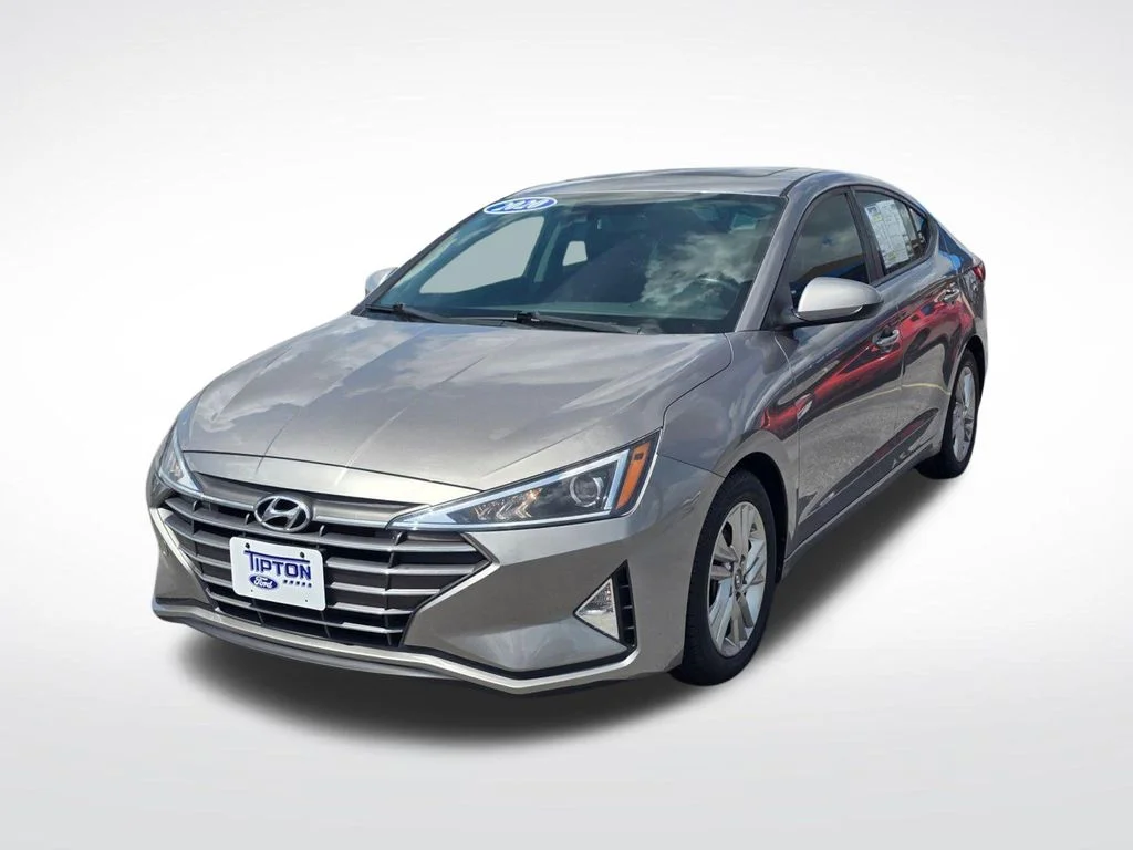 Used 2020 Silver Hyundai Value Edition image 1