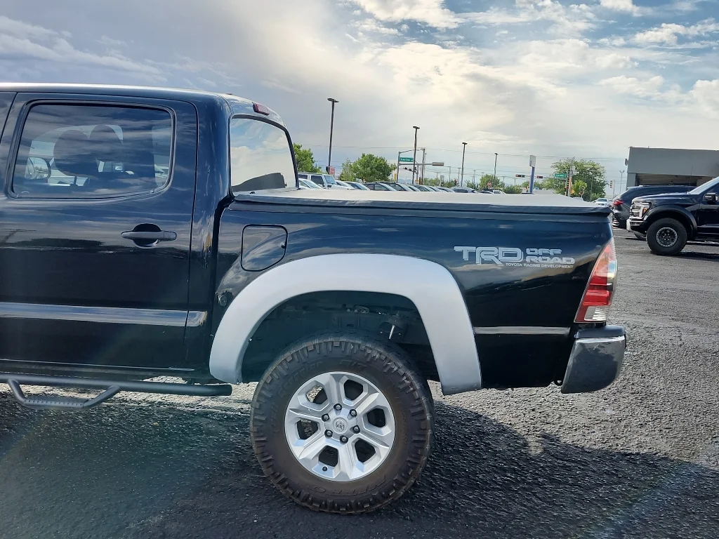 Used 2011 Black Toyota Base V6 (M6) image 9