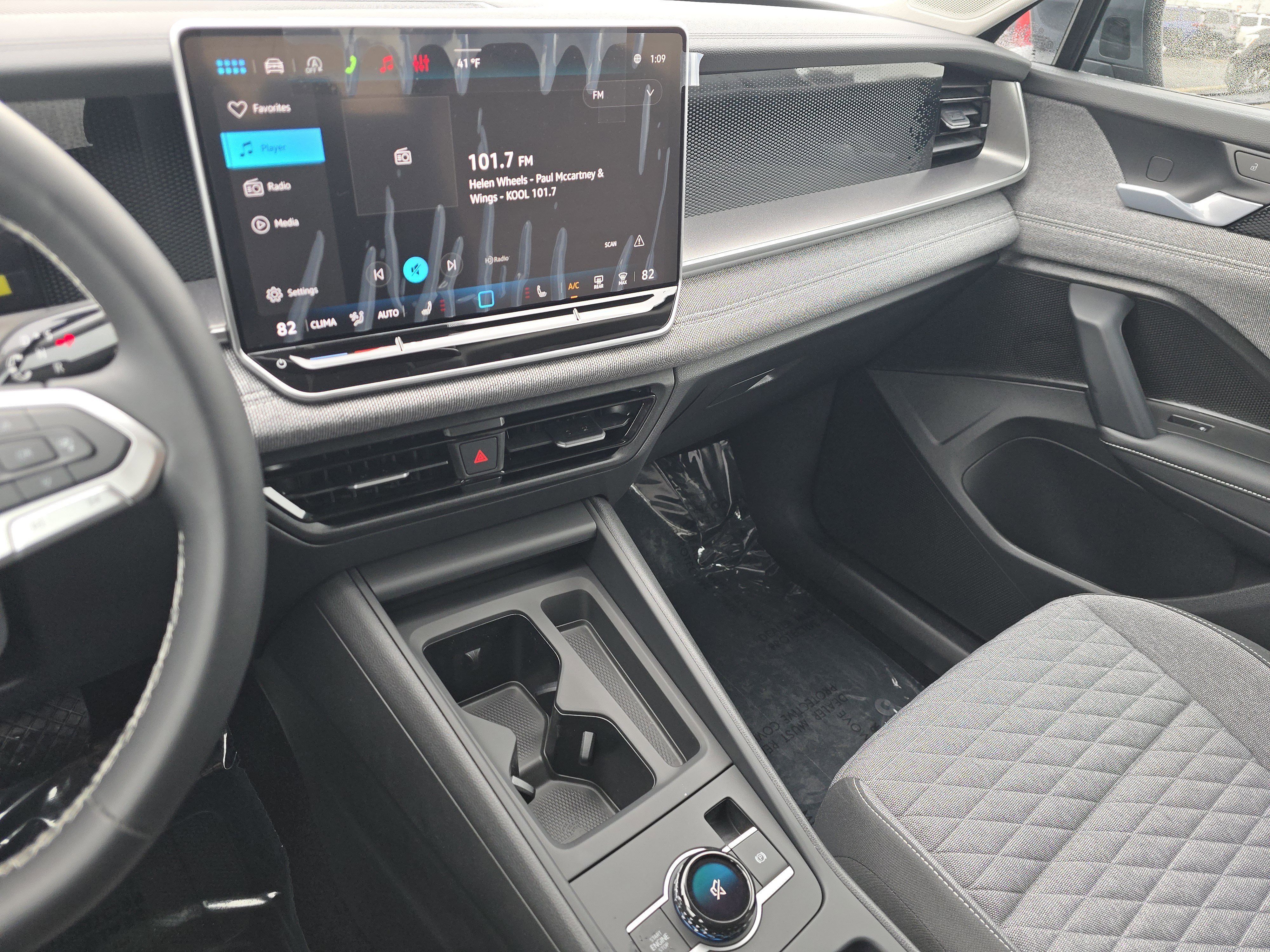 New 2026 Platinum Gray Metallic Volkswagen S image 22