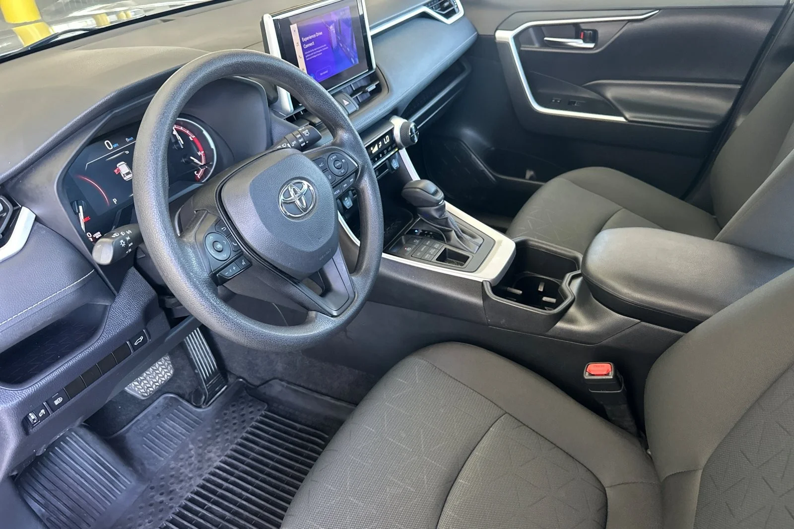 Used 2024 Silver Sky Metallic Toyota XLE image 9