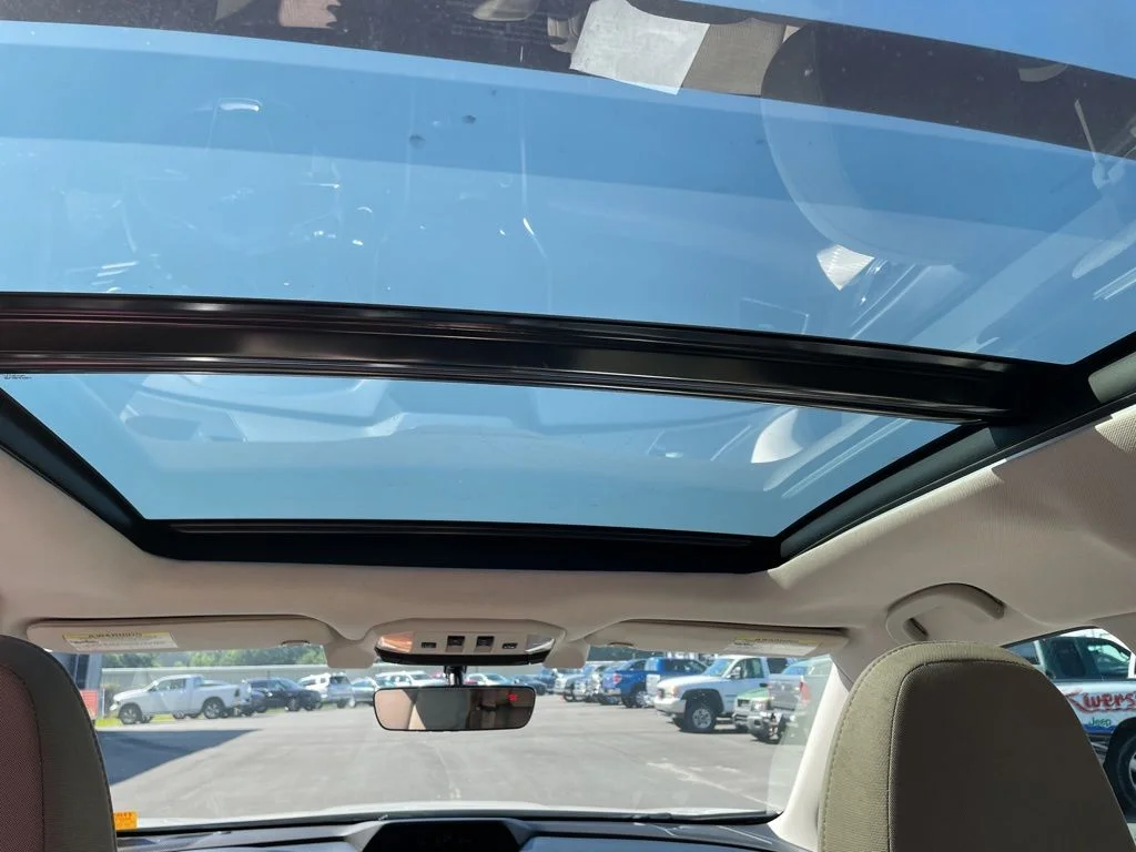 Used 2019 White Subaru Premium image 22