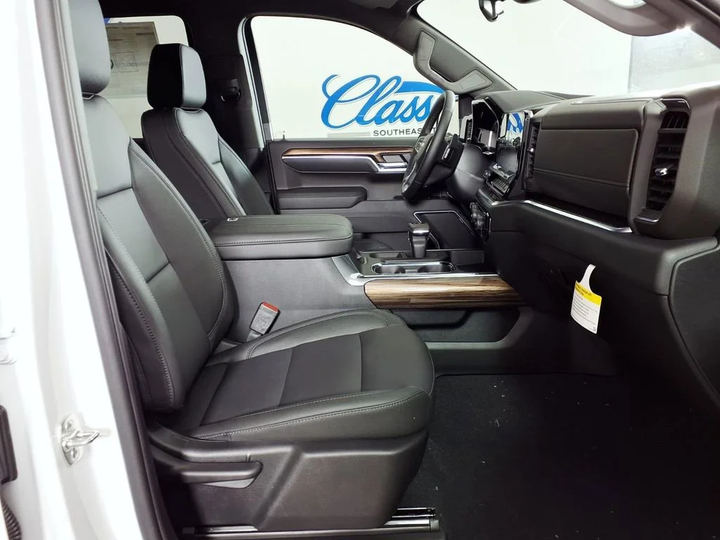 New 2026 Summit White Chevrolet LT image 11