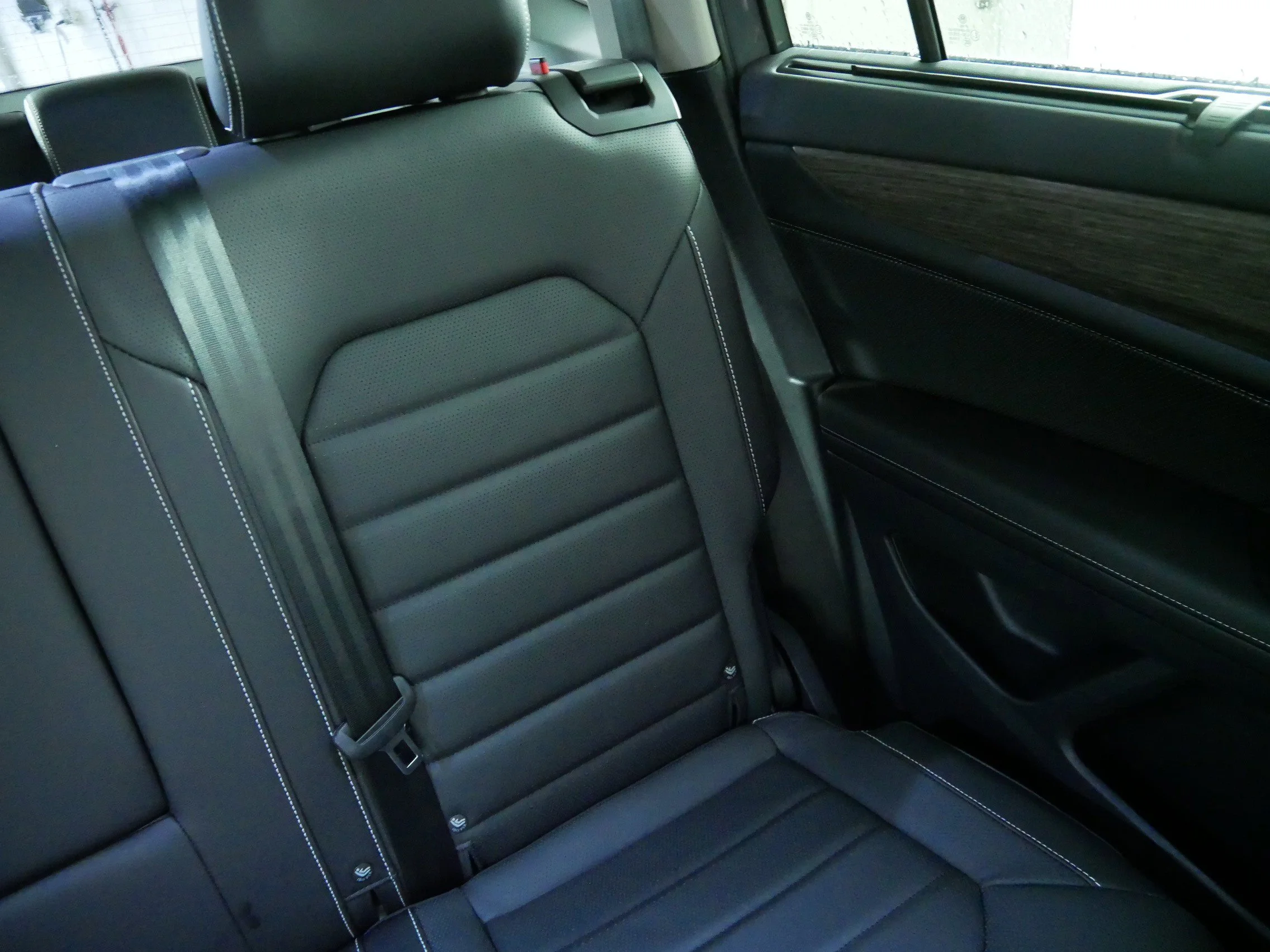 New 2026 Pure Gray Volkswagen 2.0T SEL image 14