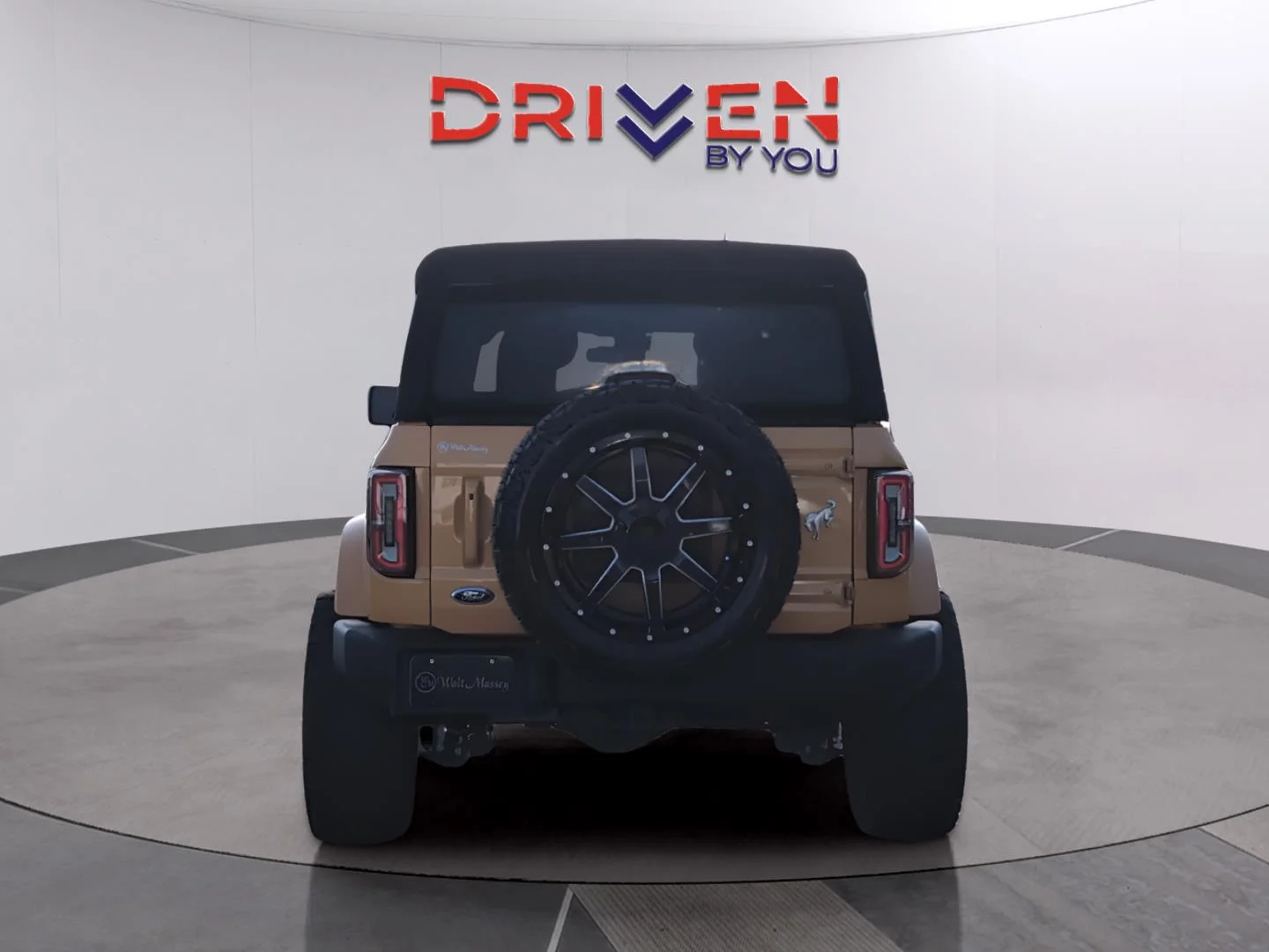 Used 2021 Cyber Orange Metallic Tri-Coat Ford Outer Banks image 4