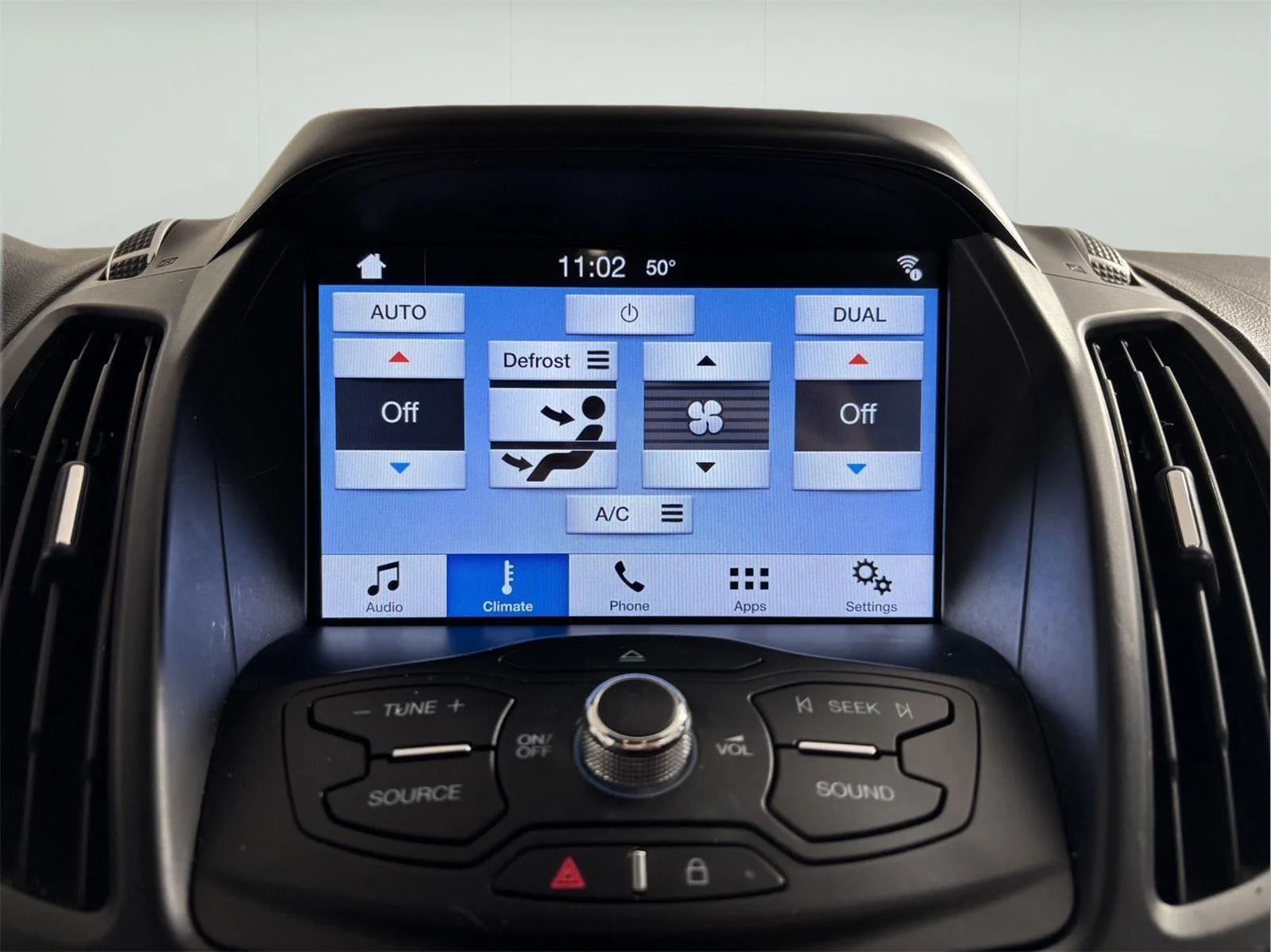 Used 2016 Shadow Black Ford SE image 37