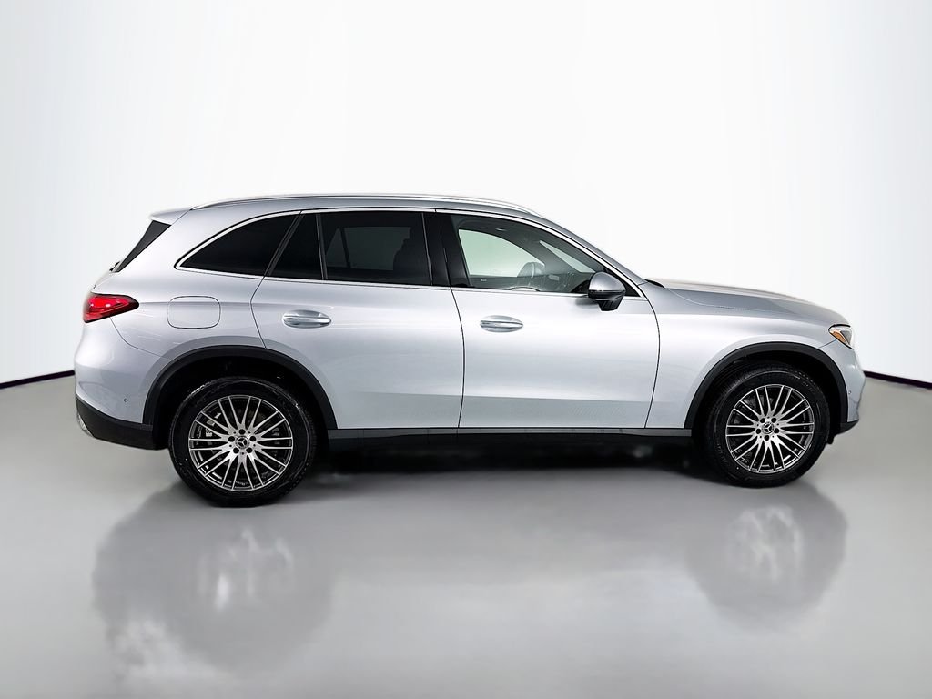 Used 2026 Silver Mercedes-Benz GLC 300 image 8