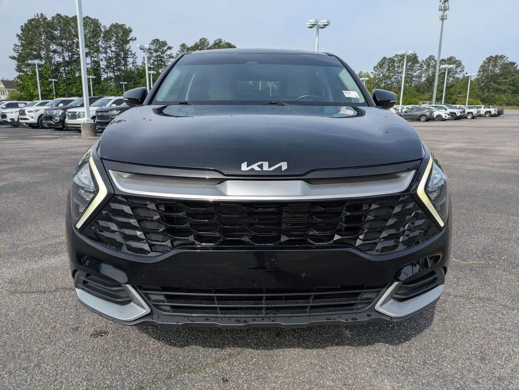 Used 2023 Black Kia EX image 11