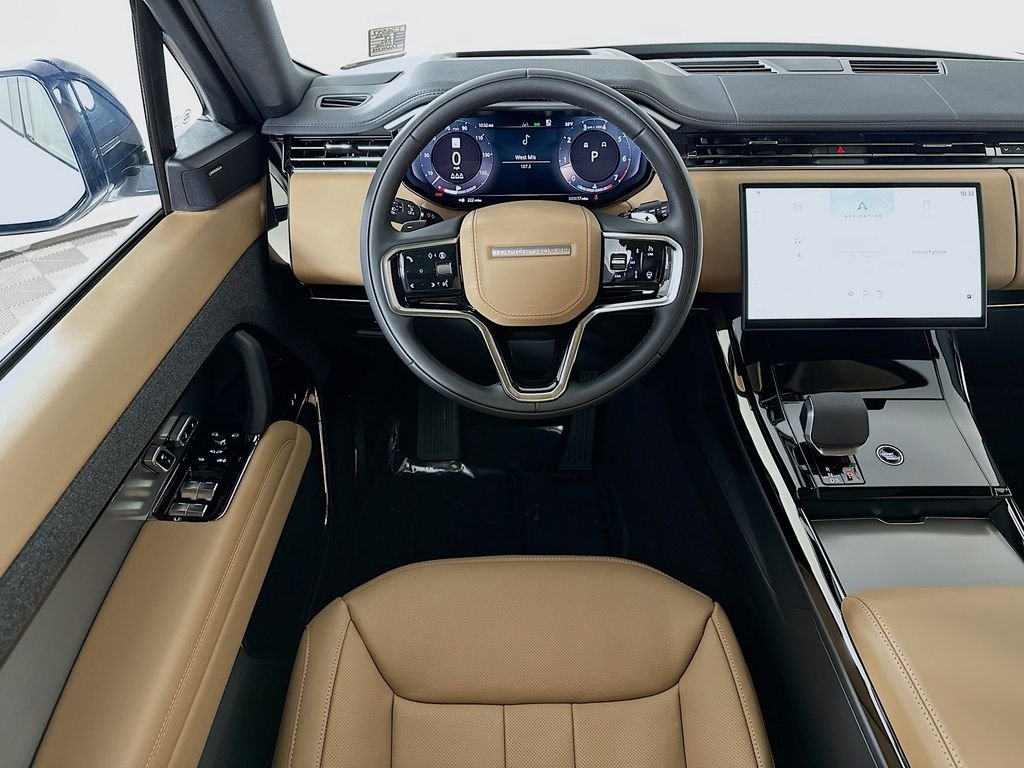 Used 2026 Ostuni Pearl White Premium Metallic Land Rover SE image 25