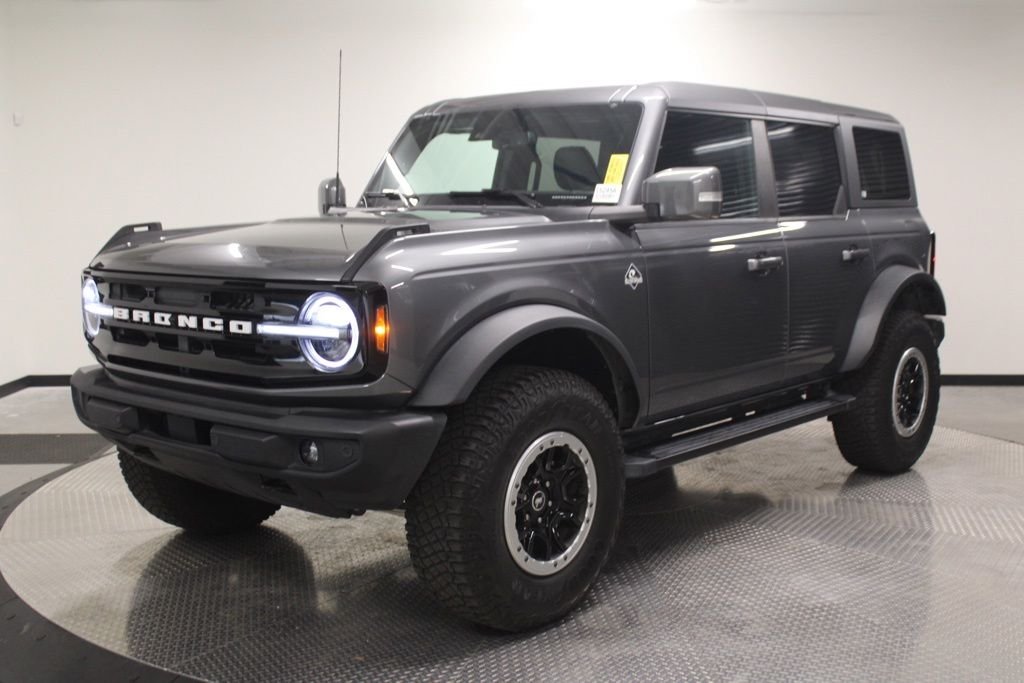 2024 Ford Bronco Outer Banks 4x4's photo