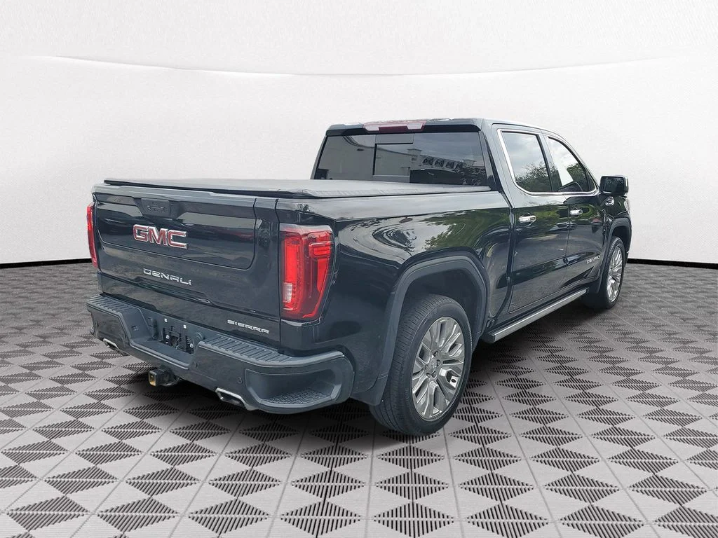Used 2022 Black GMC Denali image 6