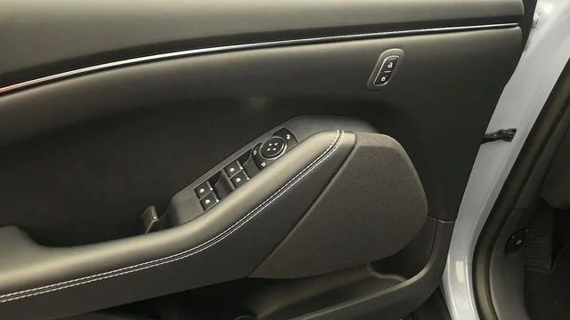 New 2026 Glacier Gray Metallic Tri-coat Ford Select image 13