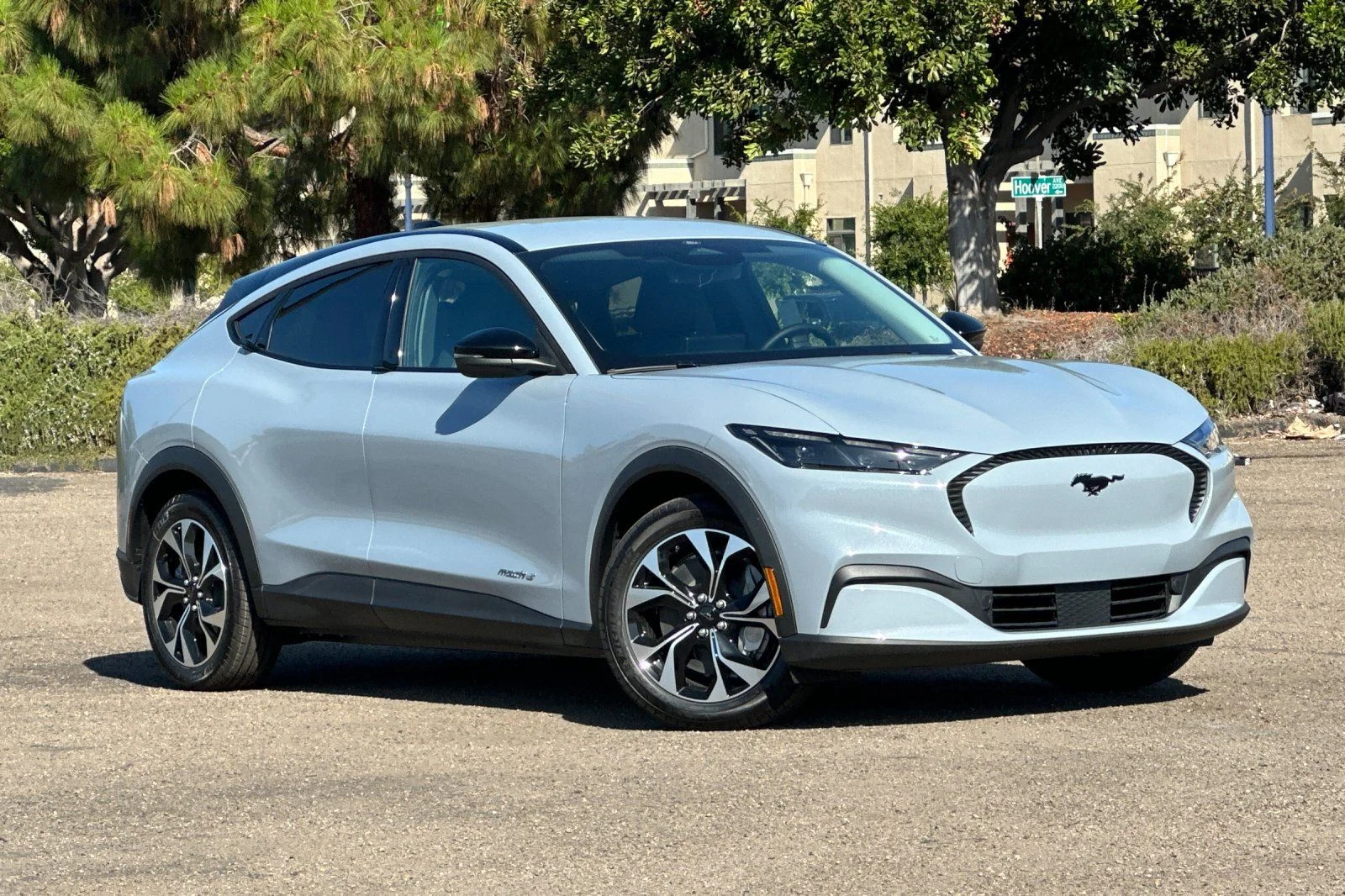 New 2026 Glacier Gray Metallic Tri-coat Ford Select image 1