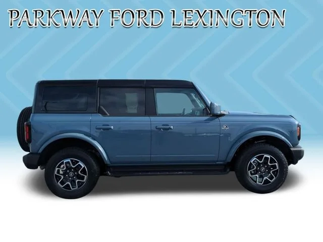 Used 2025 Gray Ford Outer Banks image 6