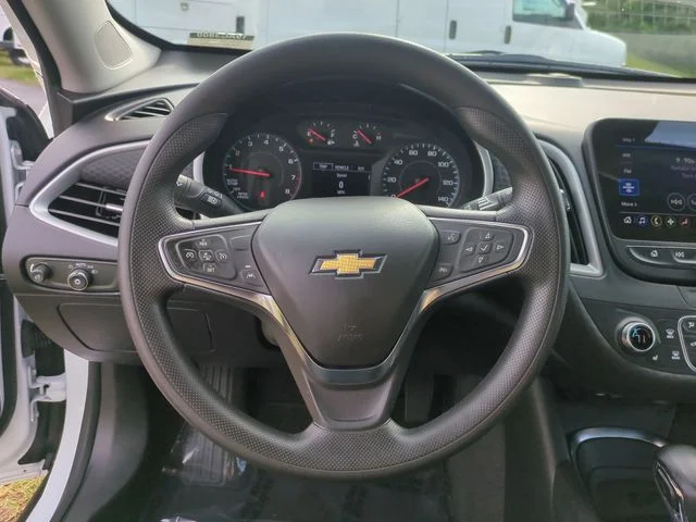 Used 2024 White Chevrolet LT image 14