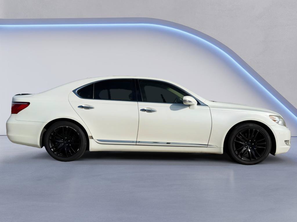 Used 2011 Starfire Pearl Lexus Base image 8