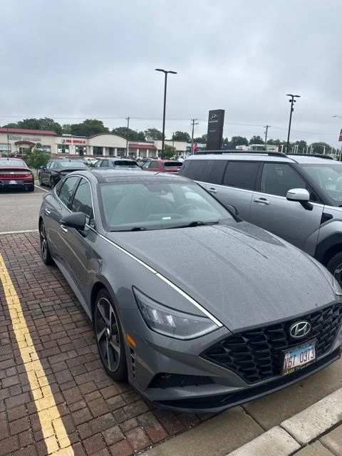 Used 2021 Gray Hyundai SEL Plus image 9