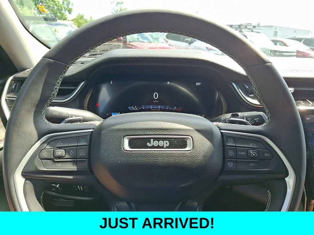 Certified Used 2023 Silver Jeep Limited image 20