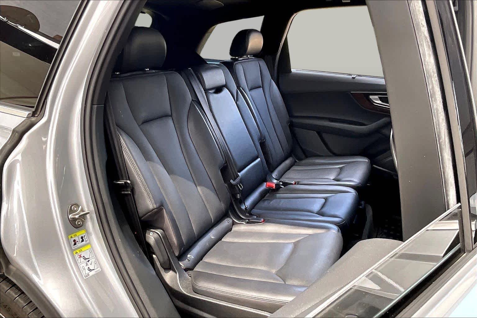 Used 2018 Florett Silver Metallic Audi Premium Plus image 20