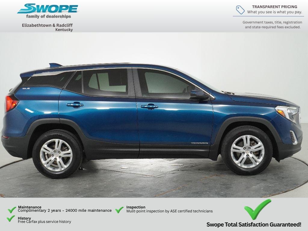 Used 2021 Blue Emerald Metallic GMC SLE image 2