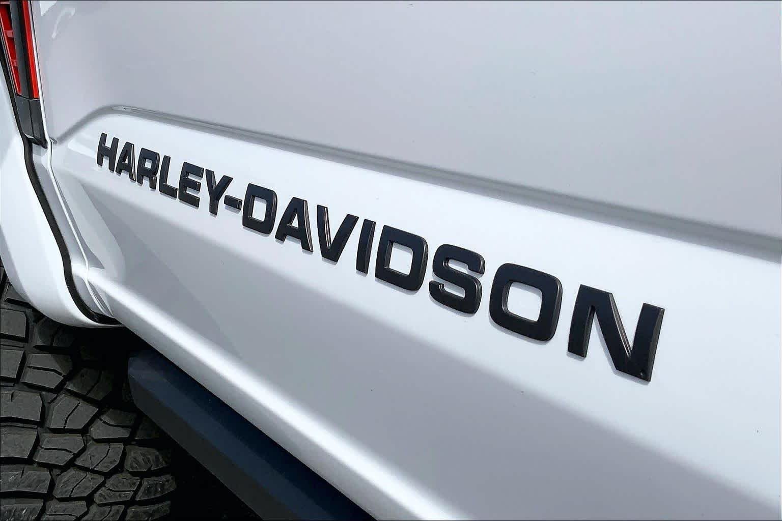 New 2026 Oxford White Ford F-250® Lariat® image 15