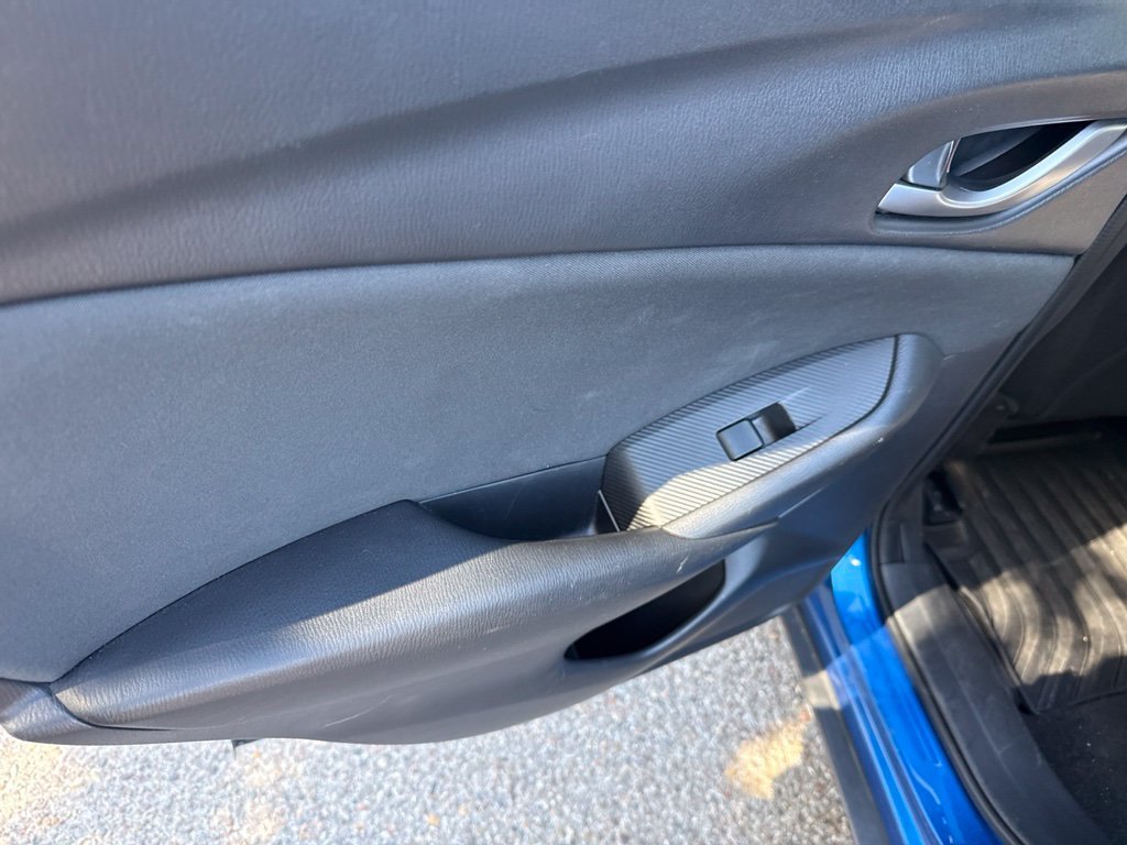 Used 2016 Blue Mazda Sport image 17