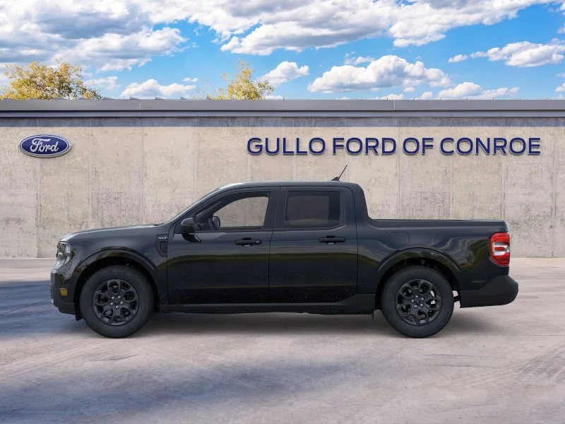 New 2026 Shadow Black Ford XLT image 3