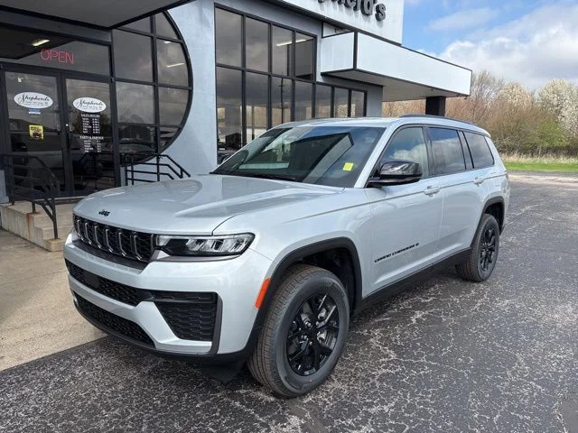 New 2026 Silver Jeep Altitude image 2