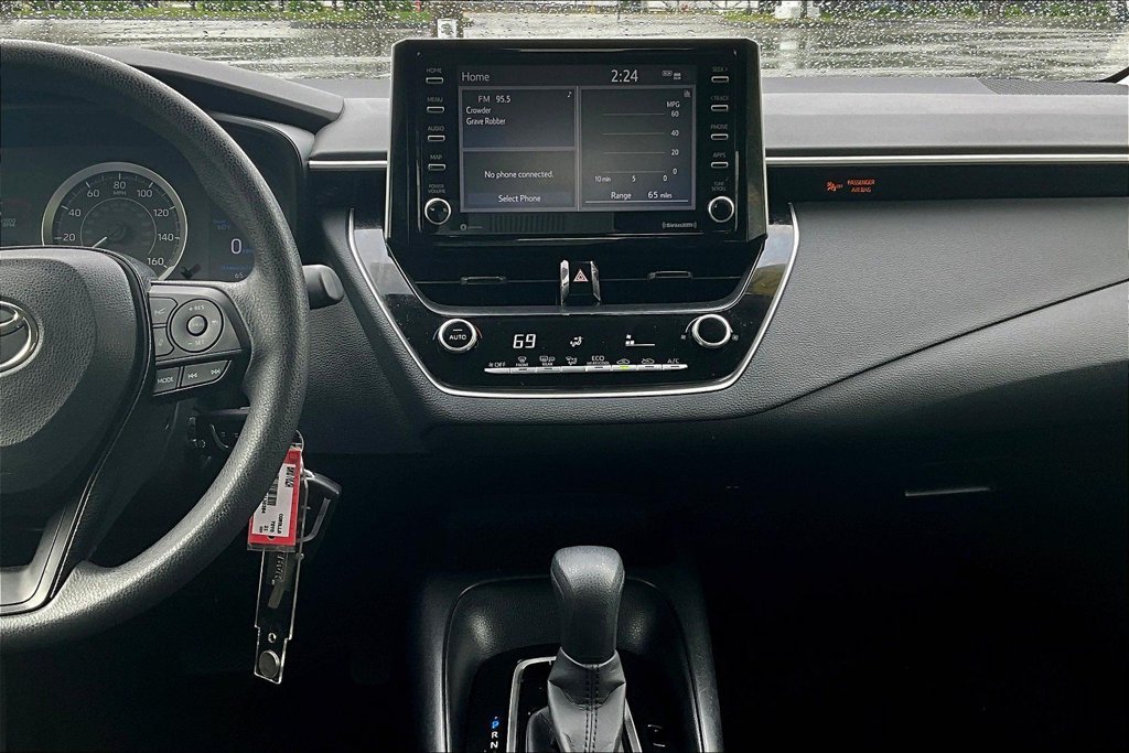 Used 2021 Silver Toyota LE image 18